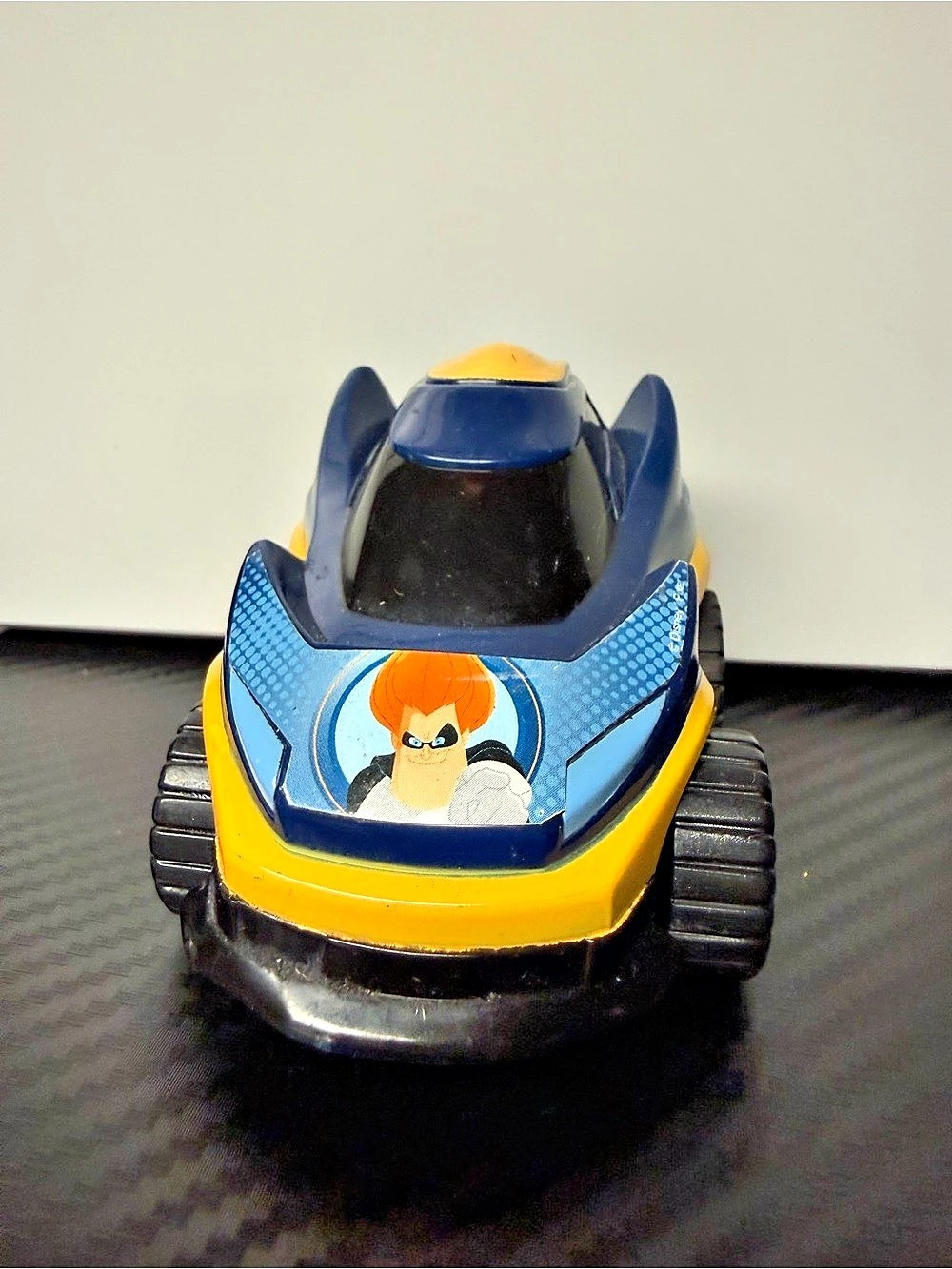 Disney Pixar The Incredibles Syndrome Vehicle Toy Blue Yellow Rare